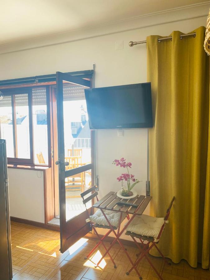 Apartamento Com Patio Na Rua Principal Da Cidade Porto Eksteriør billede