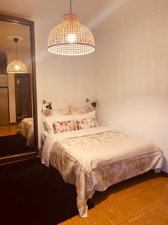 Apartamento Com Patio Na Rua Principal Da Cidade Porto Eksteriør billede